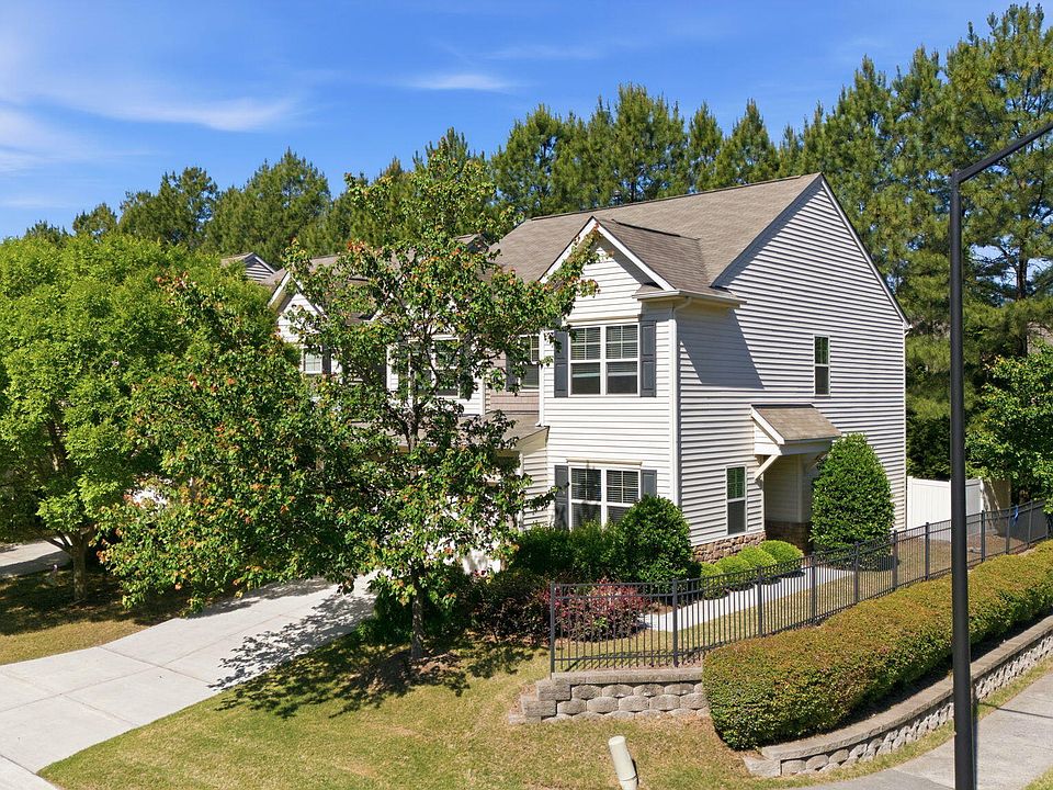 1st image of 100 Torrey Heights Ln