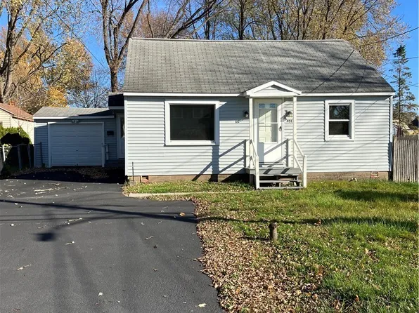 406 Florida Rd, Mattydale, NY 13211