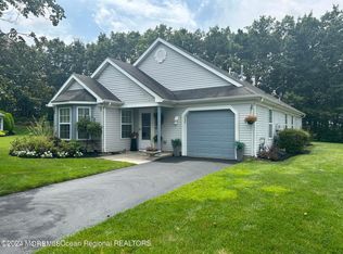 205 Skyline Dr, Lakewood, NJ