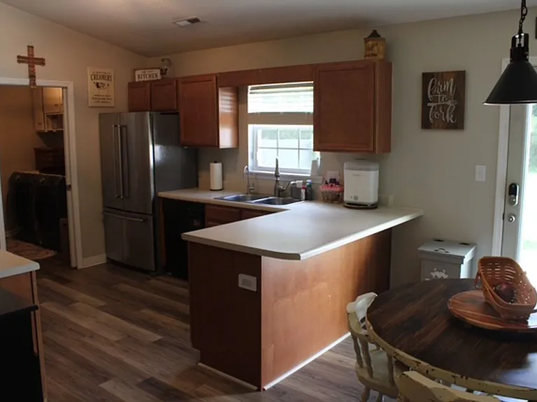 118 Pear Tree Ln — Photo 4