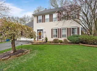 47 Abraham Rd, Whitehouse Station, NJ 08889