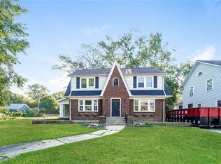 571 Crestview Ave, Akron, OH 44320