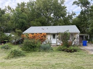 1632 W Garfield Ave, Decatur, IL 62526