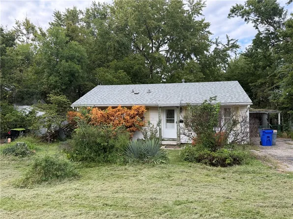 1632 W Garfield Ave, Decatur, IL 62526