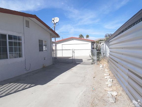 5th image of 66554 Estrella Ave