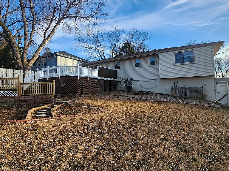 11430 Sunburst St — Photo 23