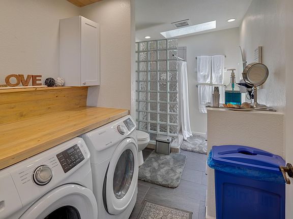 2nd image of 732 Spruce Ave #C