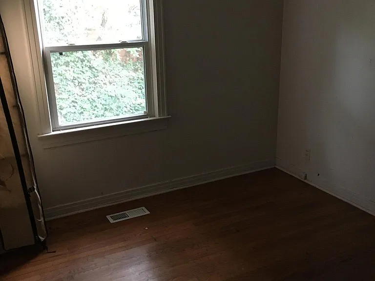 2223 Blackwood Rd — Photo 3