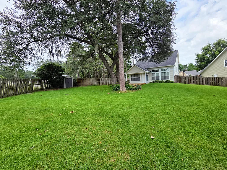 1621 Shadowmoss Ave — Photo 23