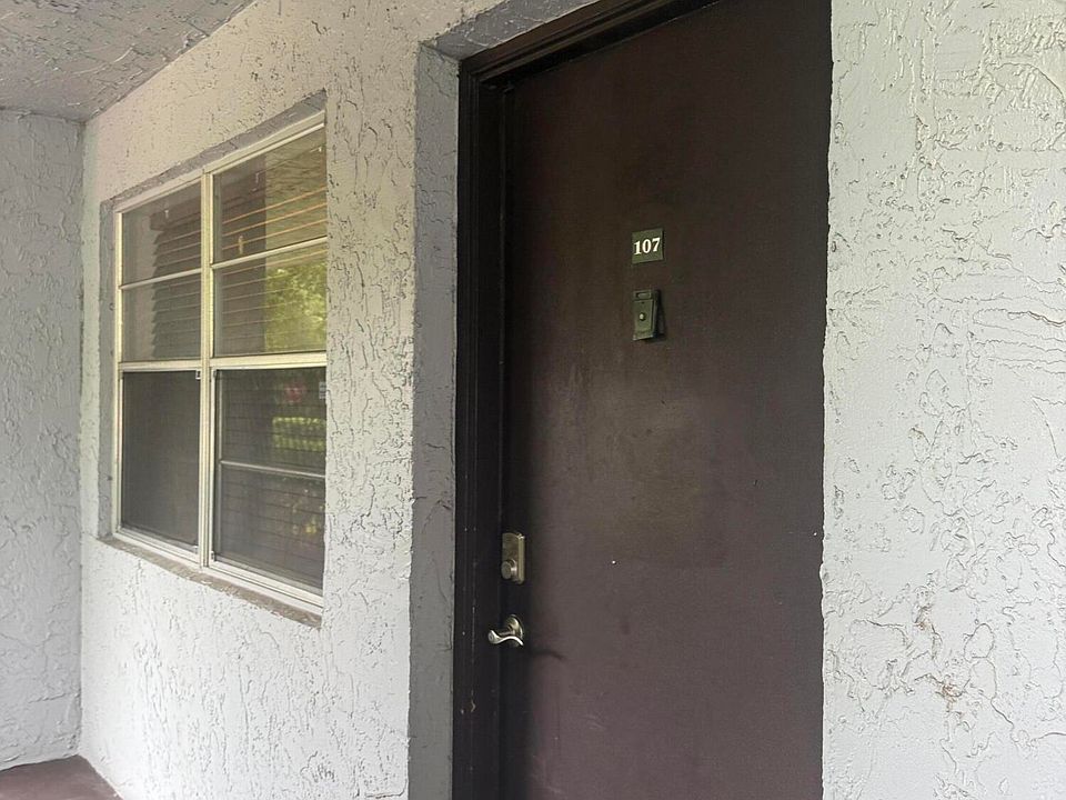 1st image of 8450 LAGOS DE CAMPO Boulevard #107