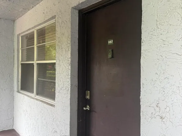 8450 LAGOS DE CAMPO Boulevard #107, Tamarac, FL 33321