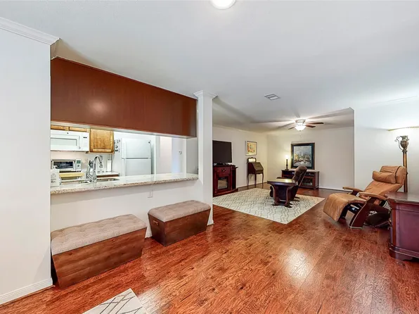 5333 Richmond Ave #21, Houston, TX 77056