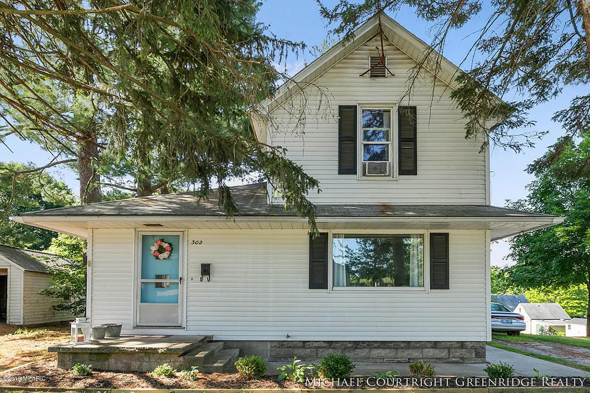 302 E Grant St photo 1
