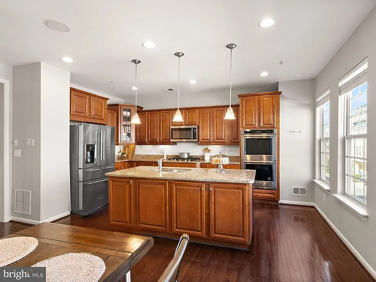 517 Overlook Park Dr #47 — Photo 9