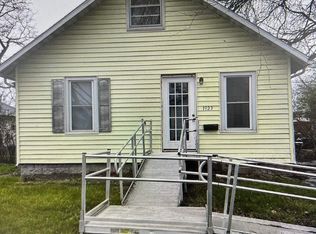 1923 Laurel St, Burlington, IA 52601