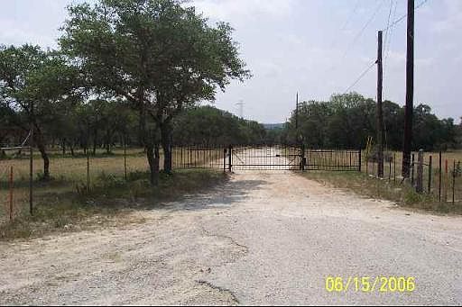 2nd image of 107 FARM ROAD 3351