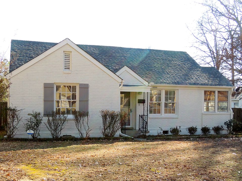 NEW ROOF AND PAINT!