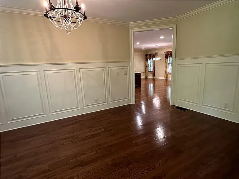 510 Lake Medlock Dr — Photo 9