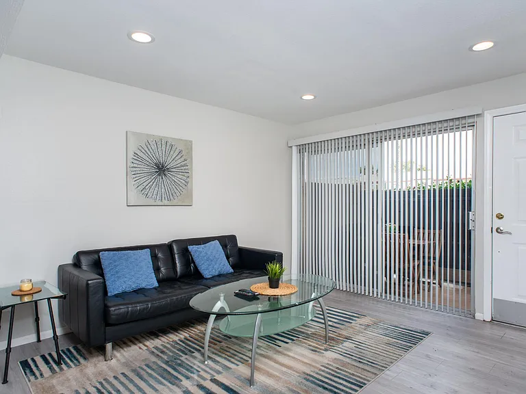 3454 Castle Glen Dr #136 — Photo 3