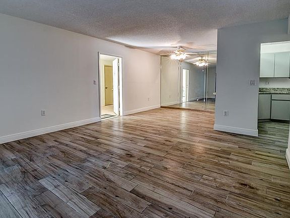 5th image of 3166 Lake Pine Way S APT B1