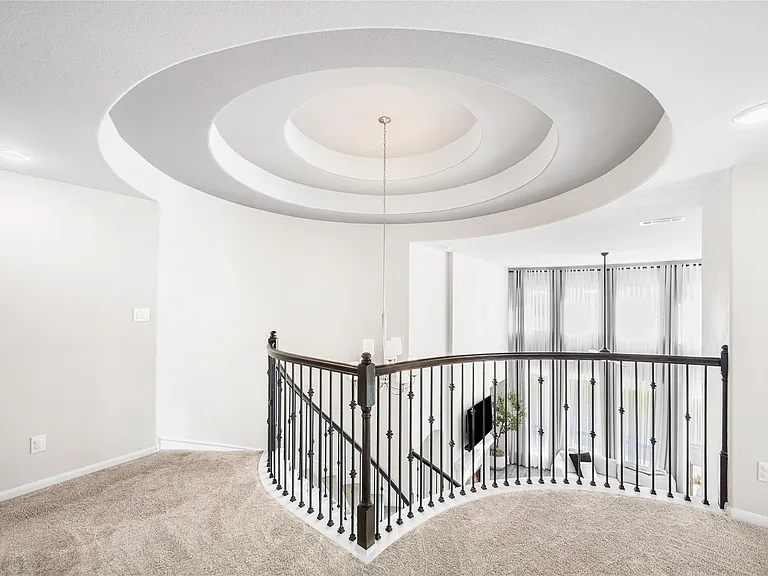 2736 Ahnya Ln — Photo 35