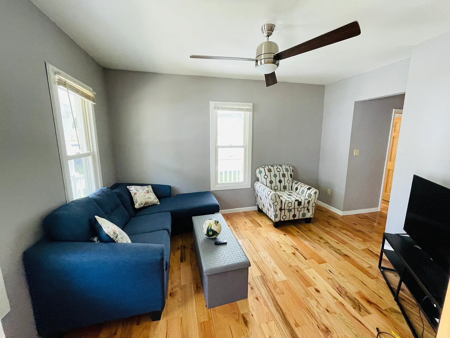 5 Walnut St — Photo 2