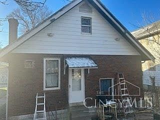 5th image of 3212 Glenway Ave