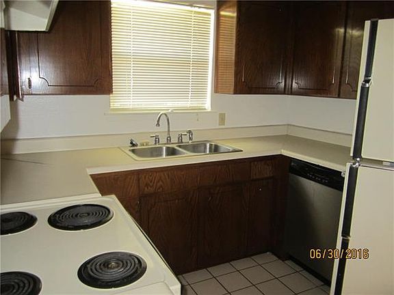 5th image of 2516 Lido Ln