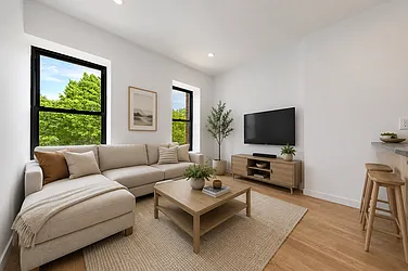 152 Macon Street, #3F