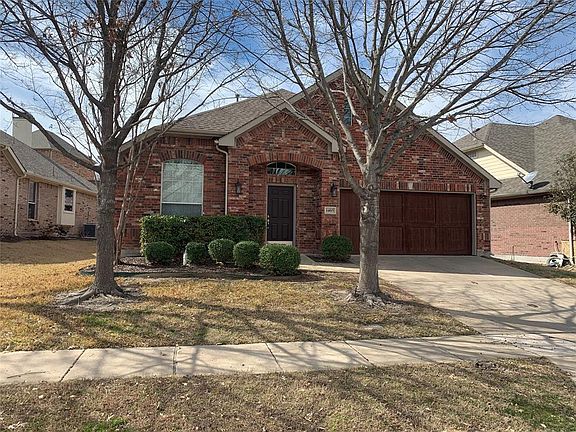 2nd image of 1405 Patriotic Ln