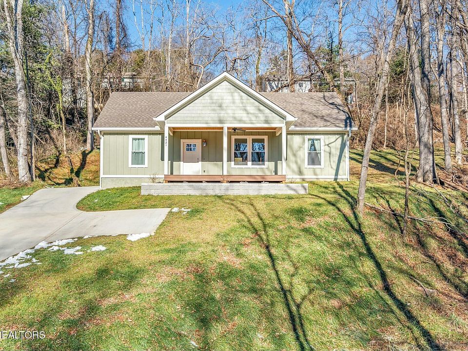 1st image of 4421 Mockingbird Ln