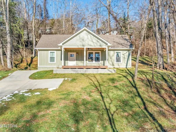 4421 Mockingbird Ln, Knoxville, TN 37918