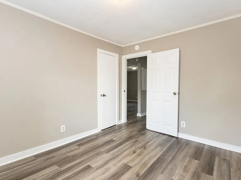 912 Tunnel Blvd — Photo 11