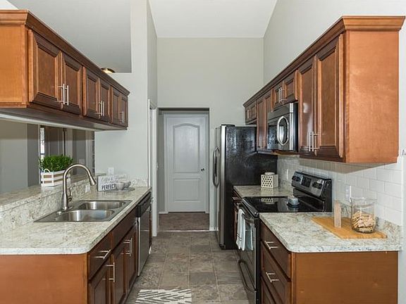 5th image of 5358 English Dr
