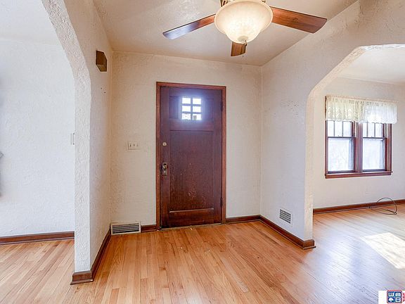 3rd image of 7524 Graceland Dr