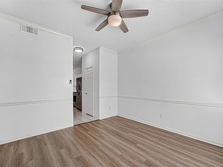 1253 El Camino Village Dr — Photo 5