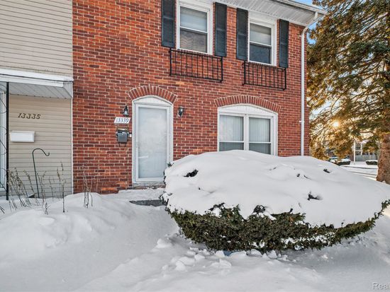 13339 Lake Point Blvd, Belleville, MI 48111