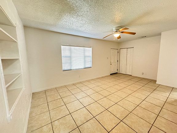 3rd image of 815 Rosalia Dr