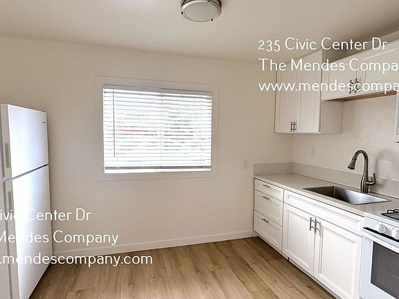 4th image of 235 Civic Center Dr APT 5