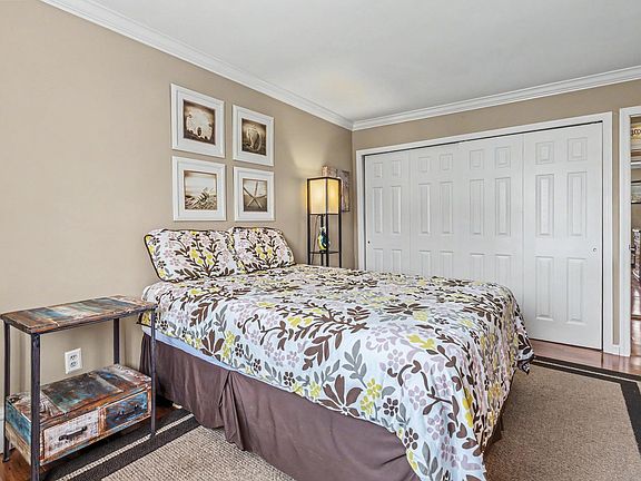 2nd image of 4901 Harbor Beach Blvd #A-15