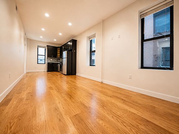 2nd image of 28-19 Astoria Blvd #7