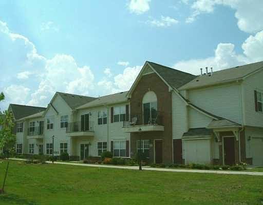 1st image of 9571 Lakeside Dr