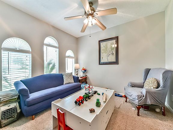 5th image of 9642 Lawngate Dr