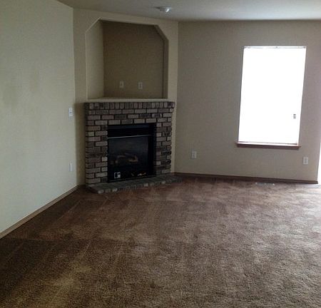 3rd image of 19514 12th Avenue Ct E