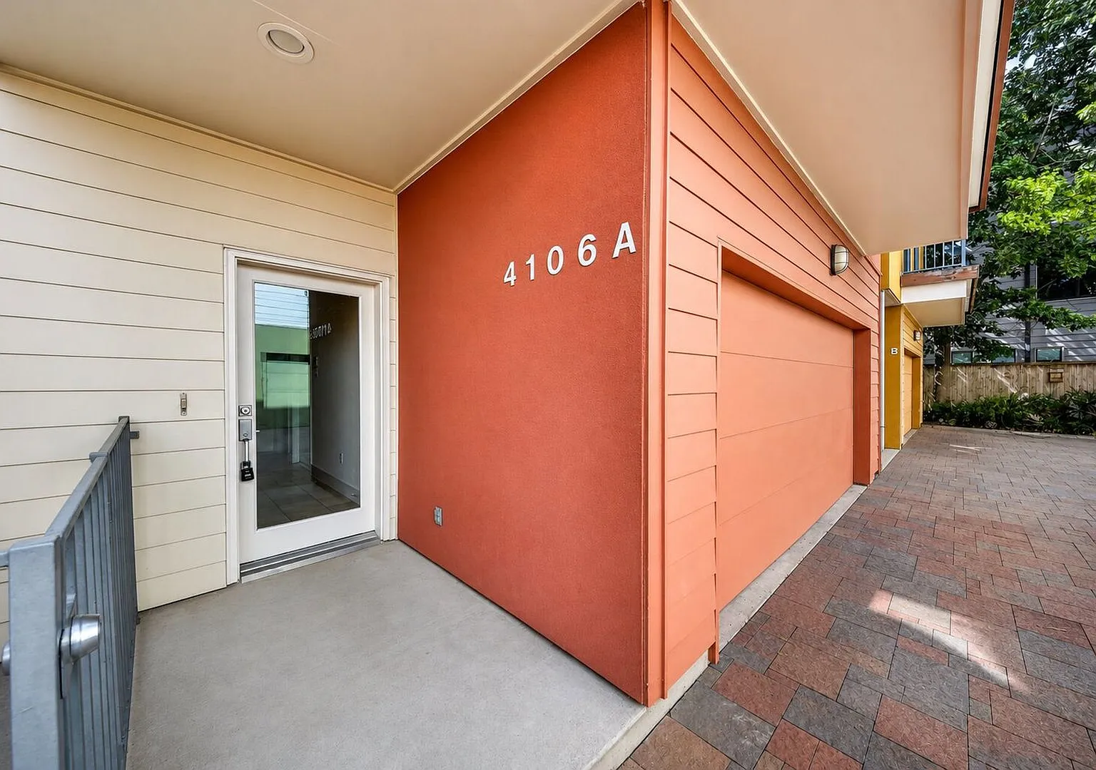4106 Spencer St Unit A **Ask About Our No Cash Deposit Option — Photo 3