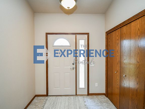 3rd image of 3908 W 89th St