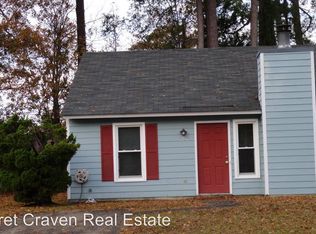 130 Twin Wood Dr, Havelock, NC 28532