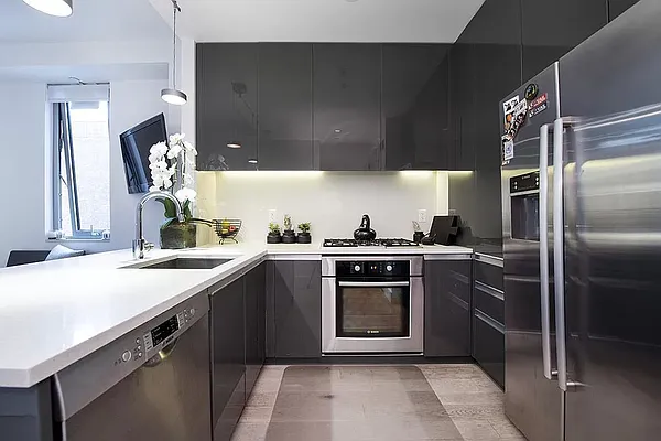 Rented by Compass | media 10