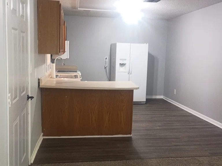 182 Wilcox Dr #6 — Photo 12