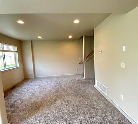 3rd image of 3334 W Babcock St APT A